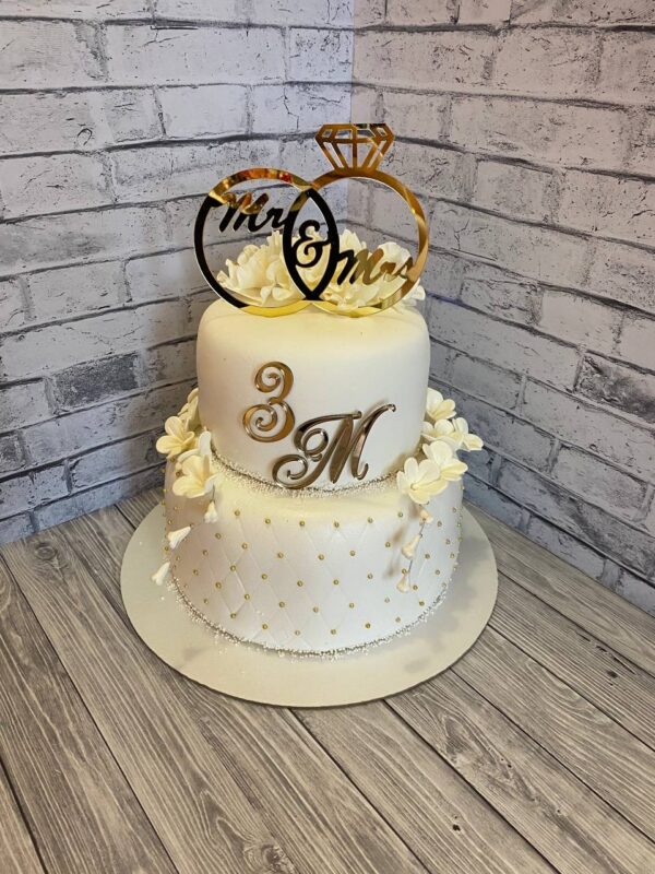 свадебный торт золотые кольца
